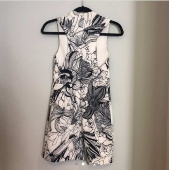 KEEPSAKE THE LABEL | White Floral Print Dress - Picture 5 of 11
